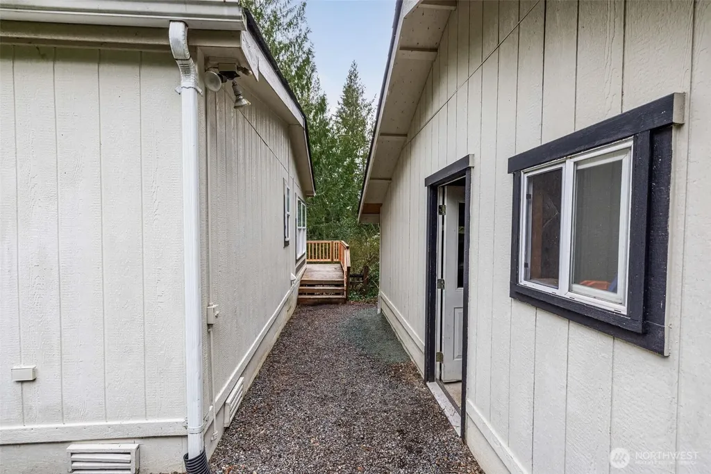 33501 112th Street SE Sultan WA 98294