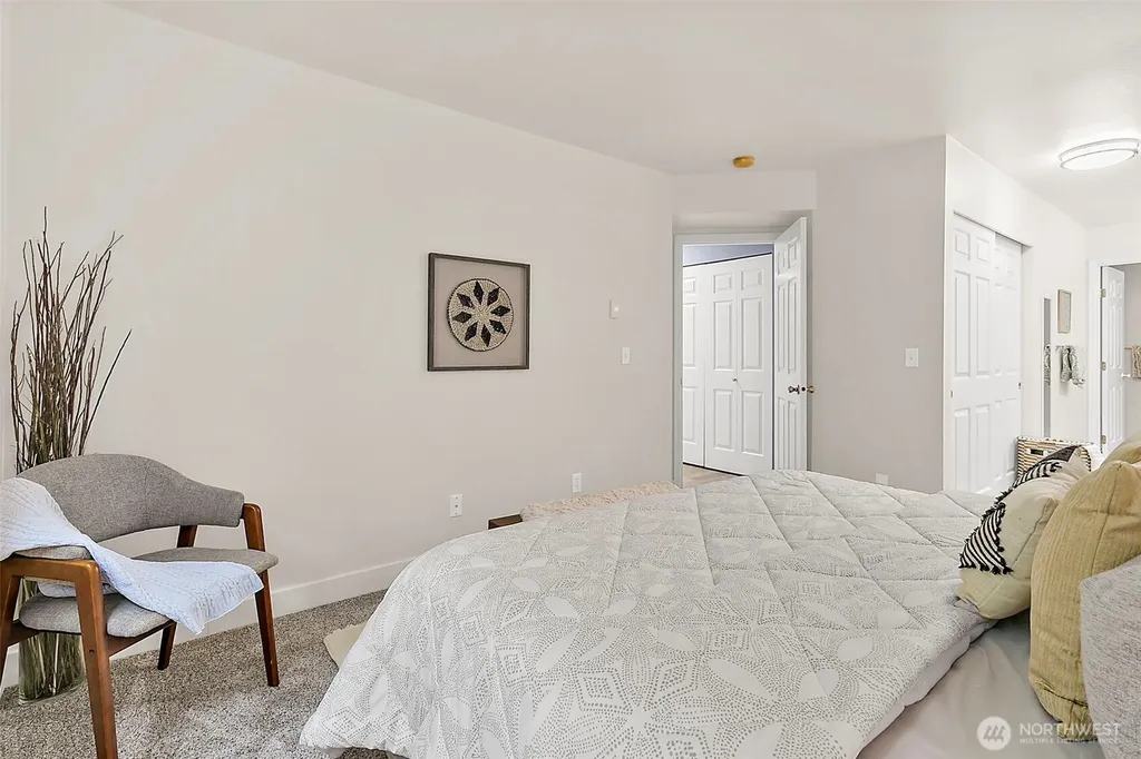 18505 SE Newport Way Issaquah WA 98027