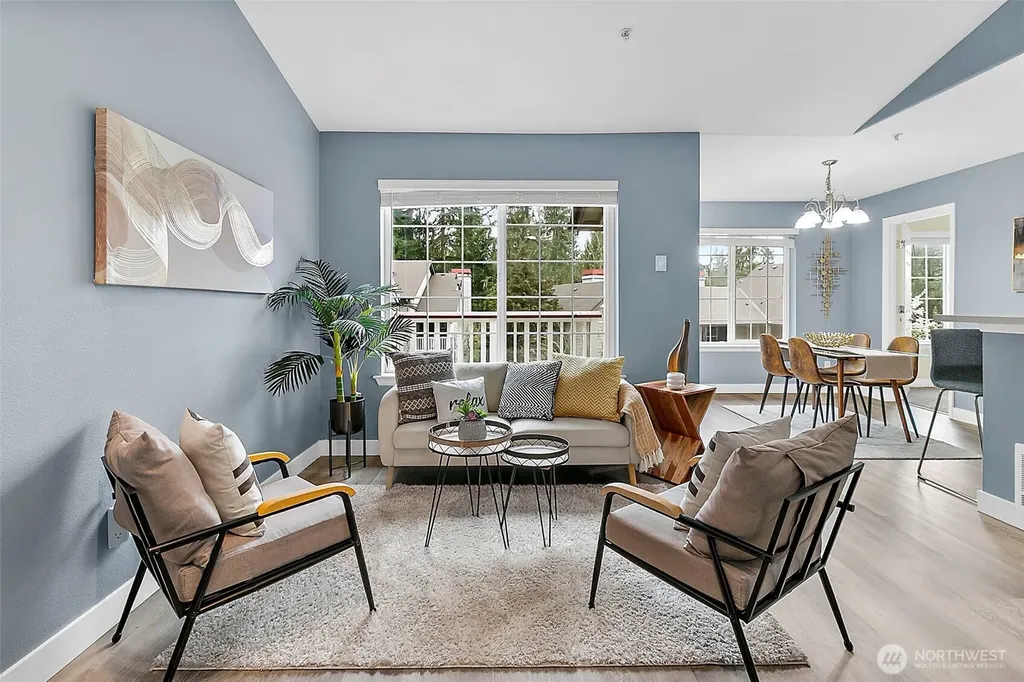 18505 SE Newport Way Issaquah WA 98027