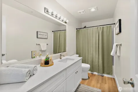 18505 SE Newport Way Issaquah WA 98027