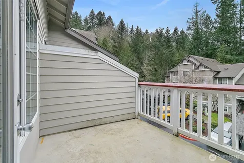 18505 SE Newport Way Issaquah WA 98027