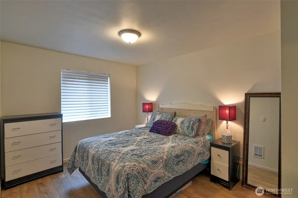 4334 69th Avenue NE Marysville WA 98270