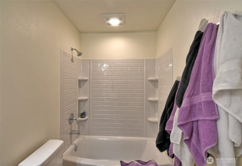 4334 69th Avenue NE Marysville WA 98270