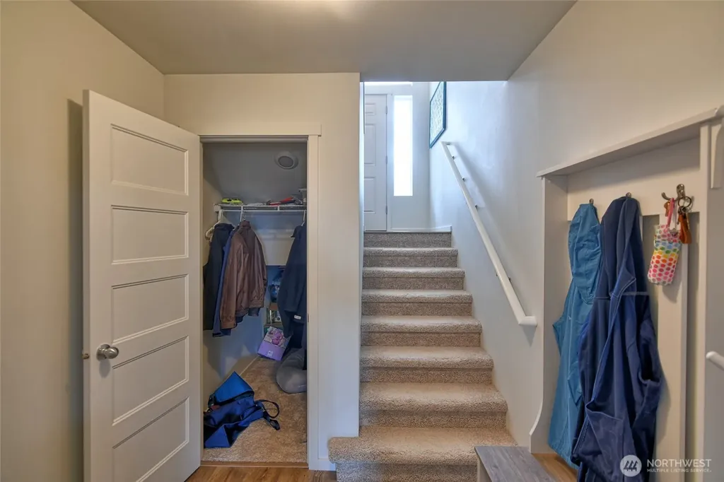 4334 69th Avenue NE Marysville WA 98270