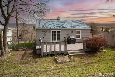 647 3rd Avenue Okanogan WA 98840