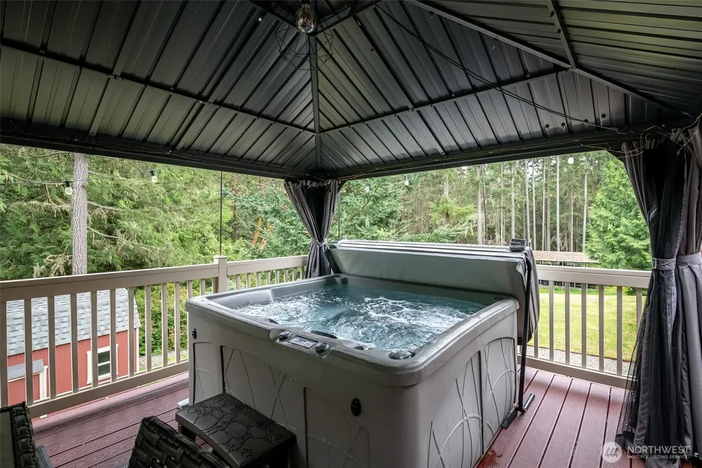 9203 Kootenai Drive Anderson Island WA 98303