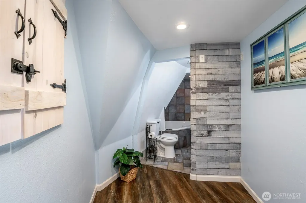 9203 Kootenai Drive Anderson Island WA 98303