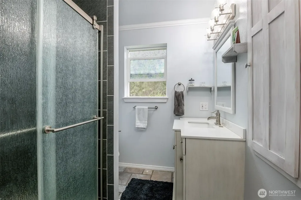 9203 Kootenai Drive Anderson Island WA 98303