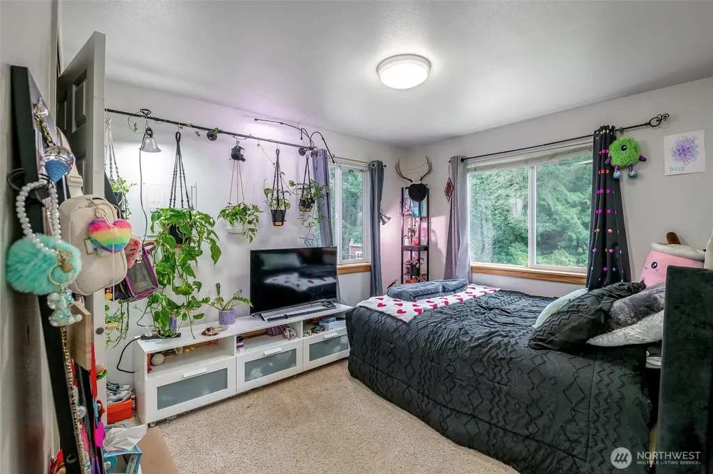 9203 Kootenai Drive Anderson Island WA 98303