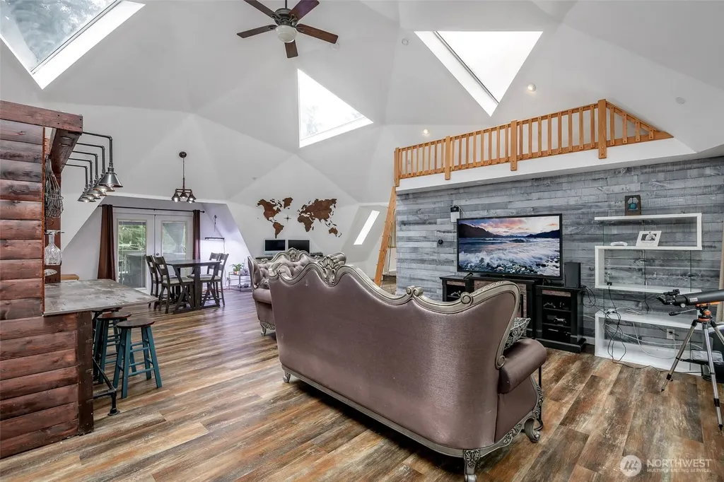 9203 Kootenai Drive Anderson Island WA 98303