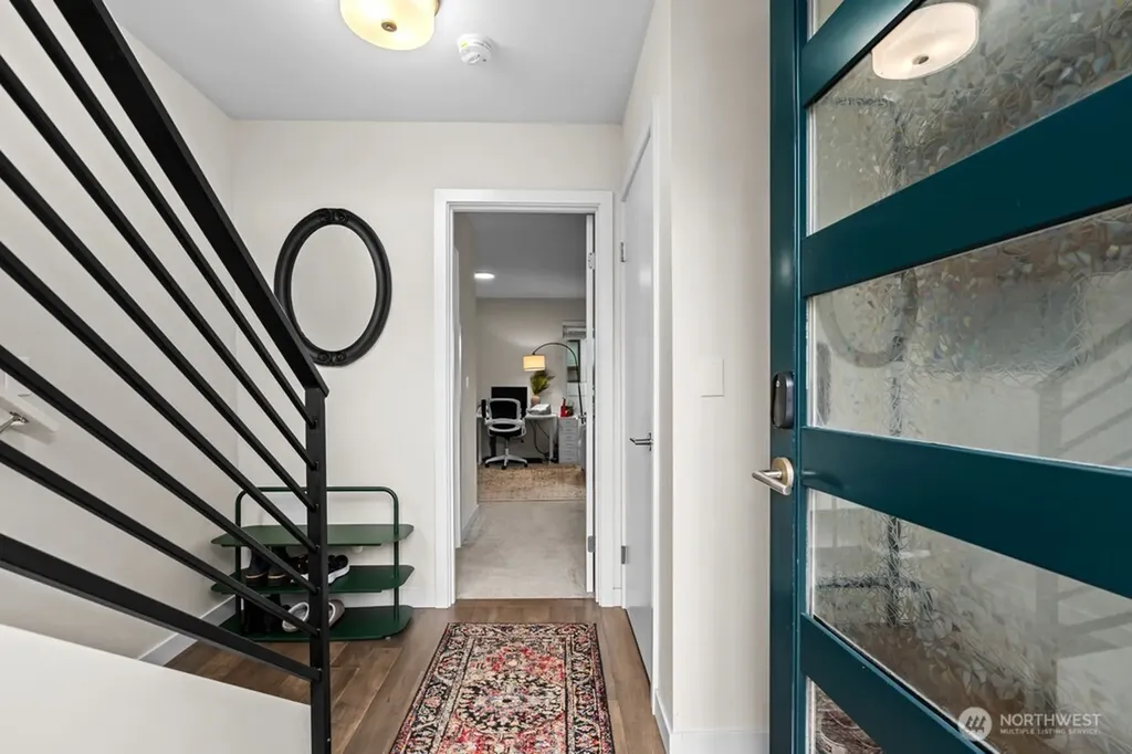 9266 50th Avenue S Seattle WA 98118