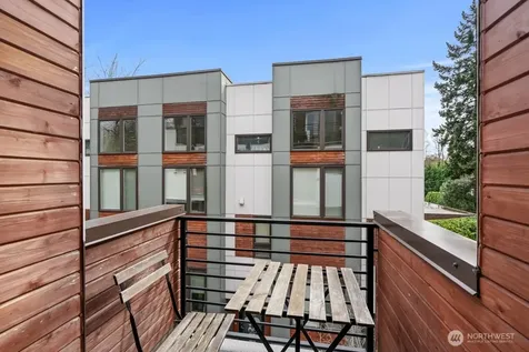 9266 50th Avenue S Seattle WA 98118