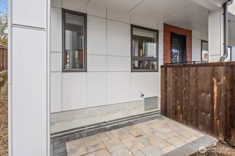 9266 50th Avenue S Seattle WA 98118