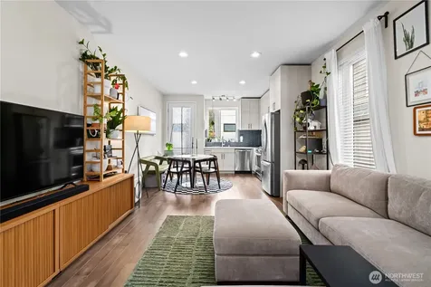 9266 50th Avenue S Seattle WA 98118