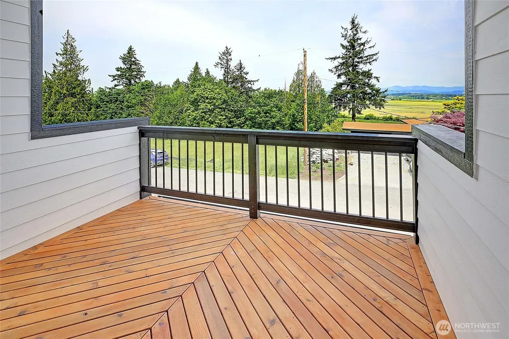 1458 Larkspur Lane Camano Island WA 98282