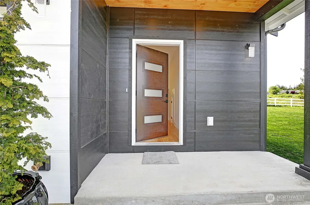 1458 Larkspur Lane Camano Island WA 98282