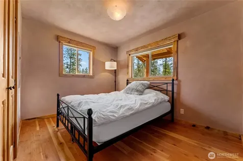 23 Whitebark Lane Winthrop WA 98862