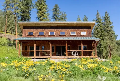 23 Whitebark Lane Winthrop WA 98862