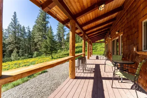 23 Whitebark Lane Winthrop WA 98862