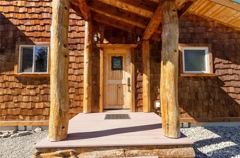 23 Whitebark Lane Winthrop WA 98862