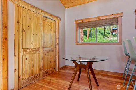 23 Whitebark Lane Winthrop WA 98862