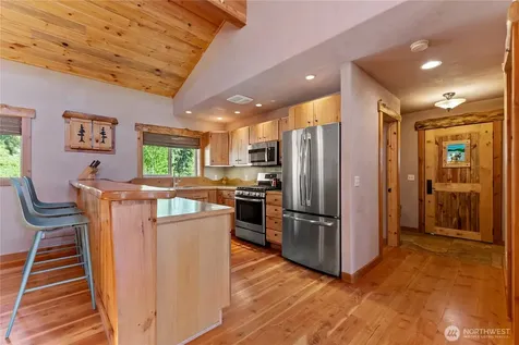 23 Whitebark Lane Winthrop WA 98862