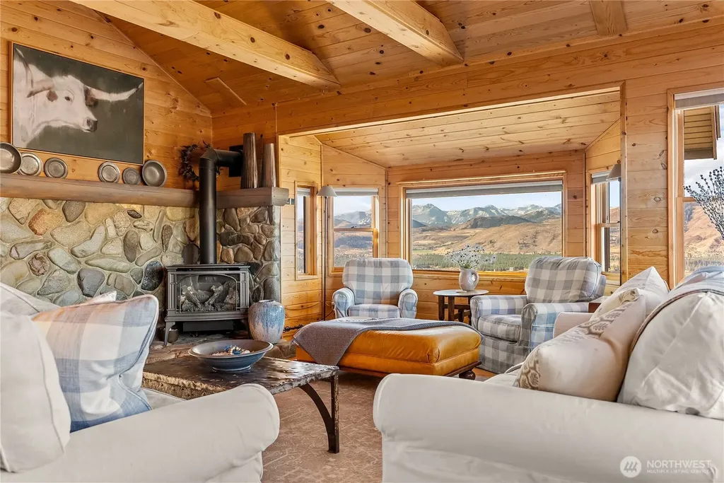 8 Deer Trails Way Winthrop WA 98862
