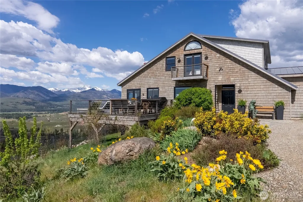 8 Deer Trails Way Winthrop WA 98862