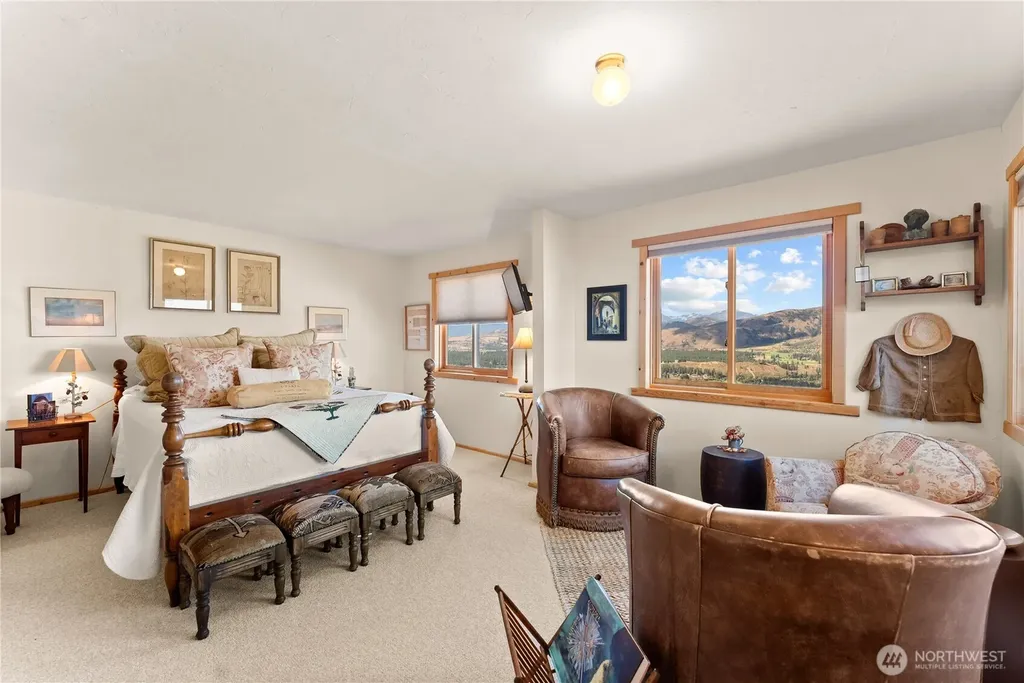 8 Deer Trails Way Winthrop WA 98862