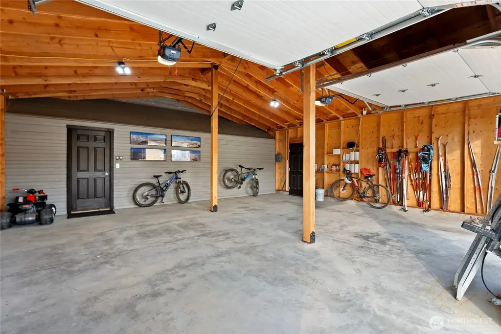 8 Deer Trails Way Winthrop WA 98862