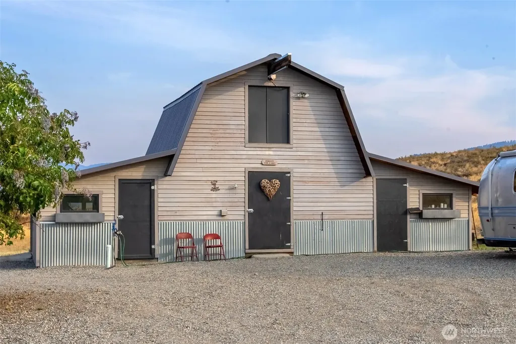 8 Deer Trails Way Winthrop WA 98862