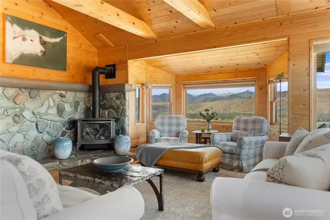 8 Deer Trails Way Winthrop WA 98862
