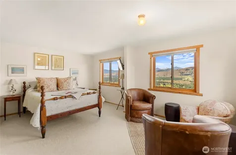 8 Deer Trails Way Winthrop WA 98862