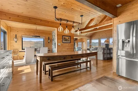 8 Deer Trails Way Winthrop WA 98862
