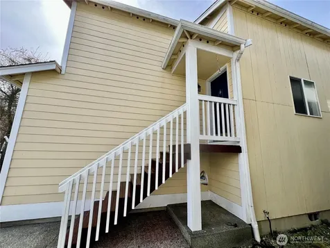 16008 89th Avenue E Puyallup WA 98375