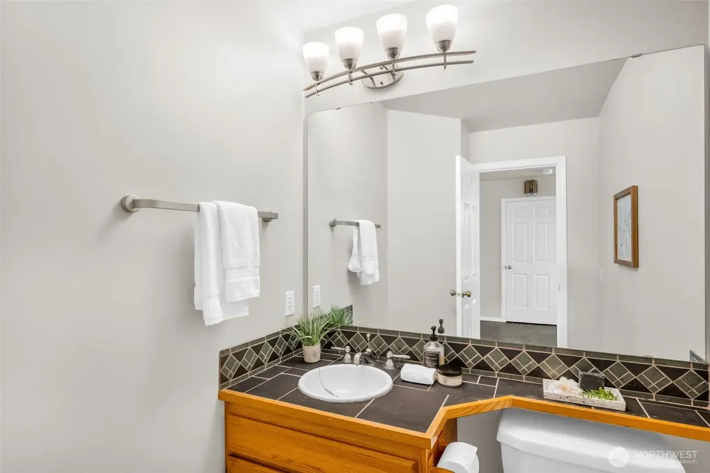 10518 157th Avenue NE Redmond WA 98052