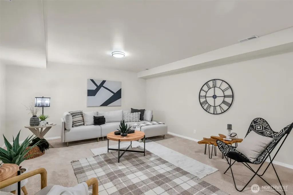 10518 157th Avenue NE Redmond WA 98052