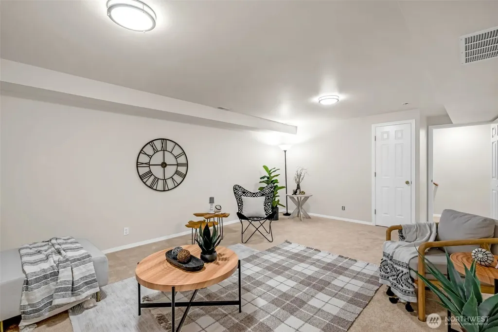 10518 157th Avenue NE Redmond WA 98052