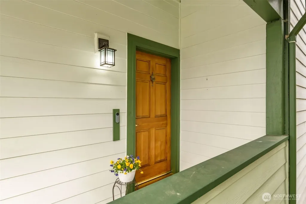 10518 157th Avenue NE Redmond WA 98052