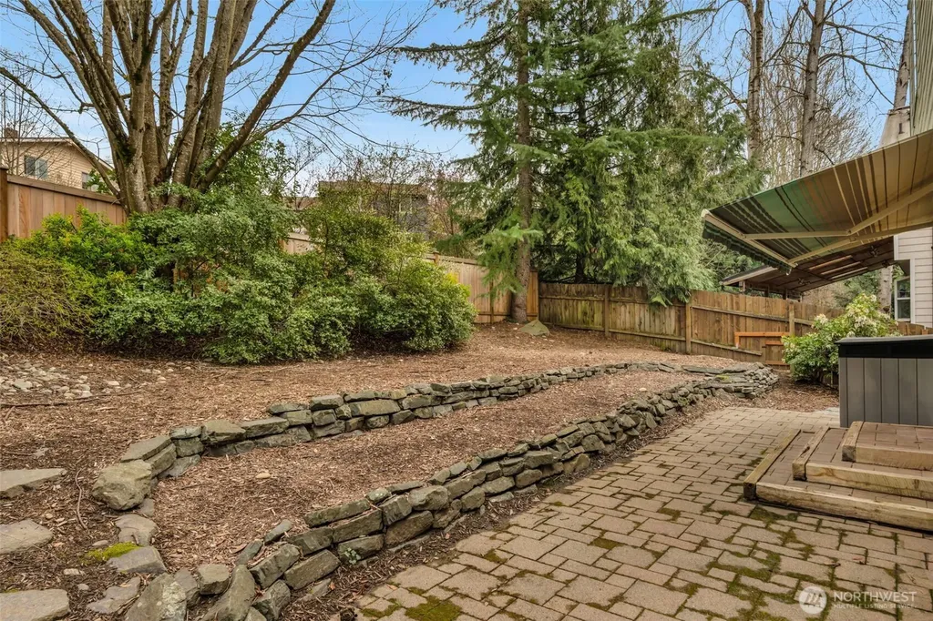 10518 157th Avenue NE Redmond WA 98052