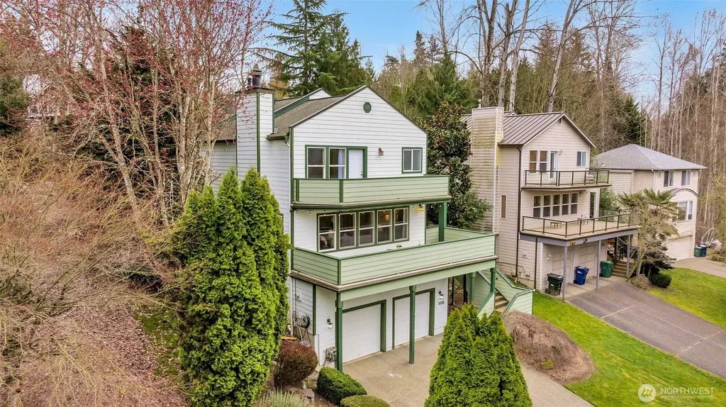 10518 157th Avenue NE Redmond WA 98052