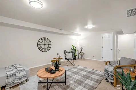10518 157th Avenue NE Redmond WA 98052