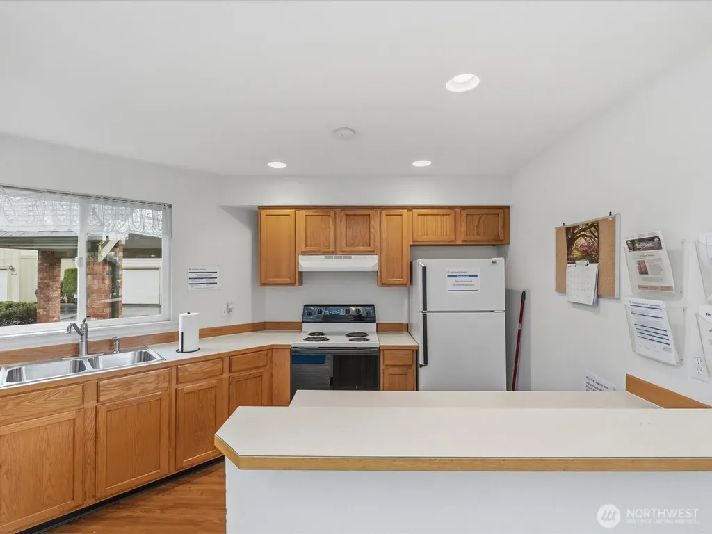 1600 121st Street SE Everett WA 98208