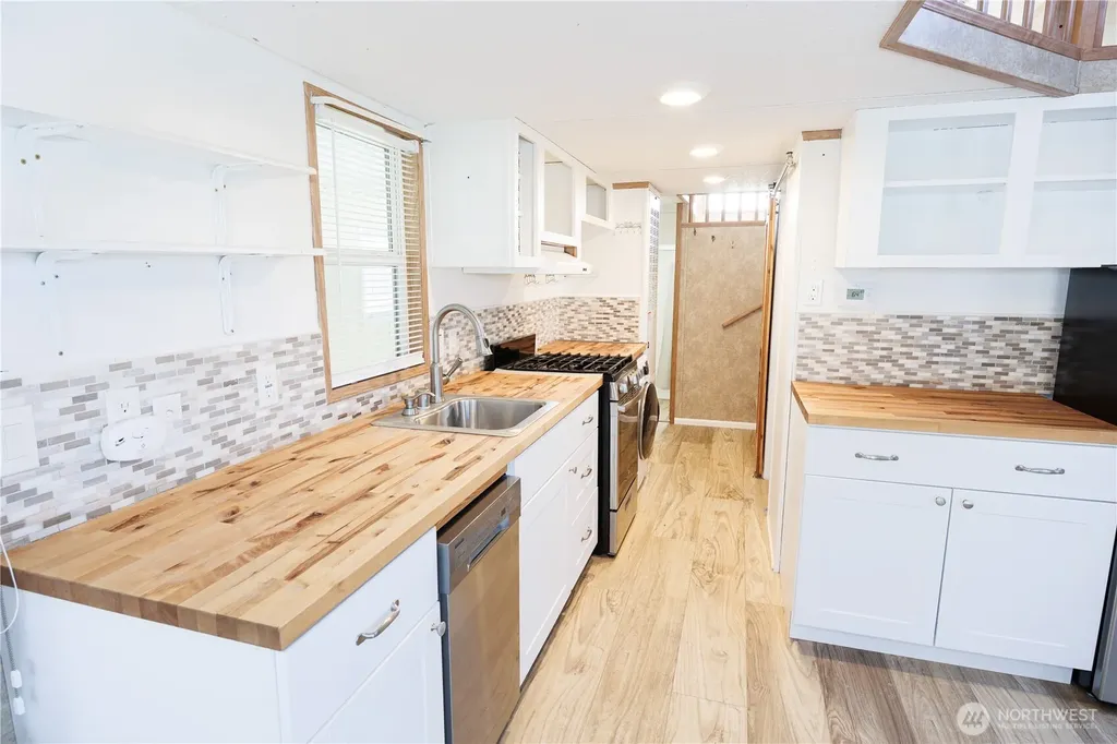 4751 Birch Bay Lynden Road Blaine WA 98230