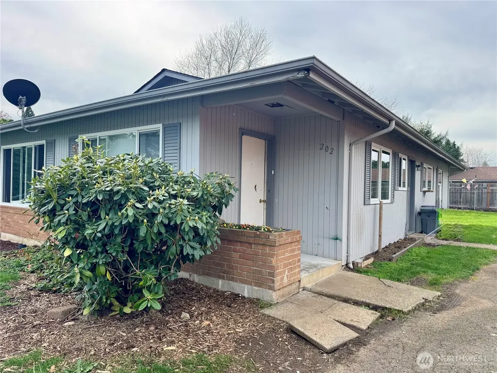 202 SE 157th Avenue Vancouver WA 98684