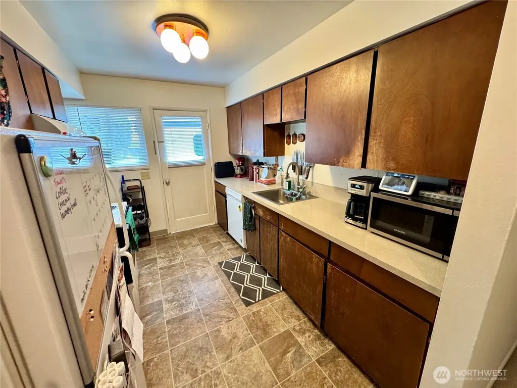 202 SE 157th Avenue Vancouver WA 98684