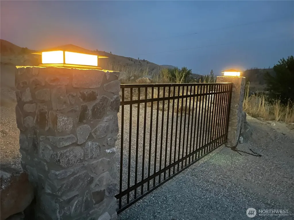 436 Antoine Creek Road Chelan WA 98816
