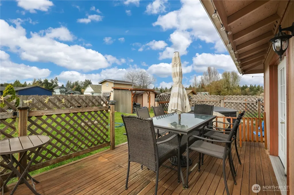 17937 Iris Place SW Rochester WA 98579