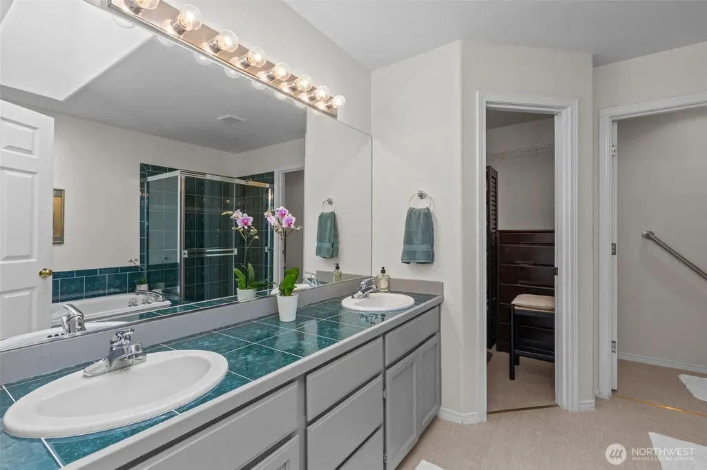 2414 Kennewick Place NE Renton WA 98056