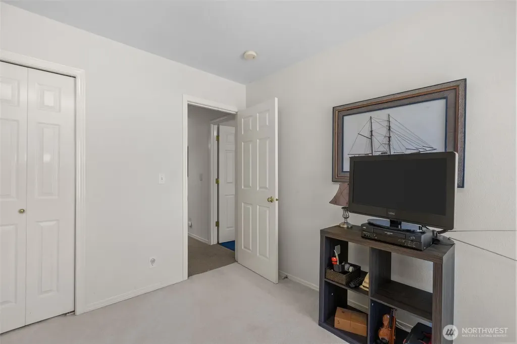 2414 Kennewick Place NE Renton WA 98056